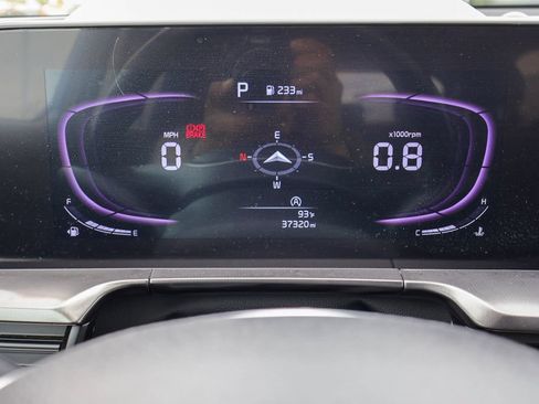 Used 2025 Kia Telluride S FWD image 13