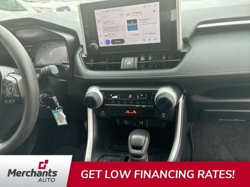 Used 2024 Toyota RAV4 LE AWD/4WD image 9