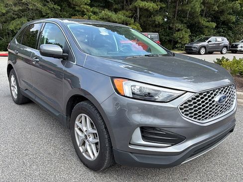 Used 2024 Ford Edge SEL AWD/4WD image 5