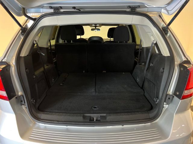 Used 2012 Dodge Journey SXT w/ Flexible Seating Group FWD image 5