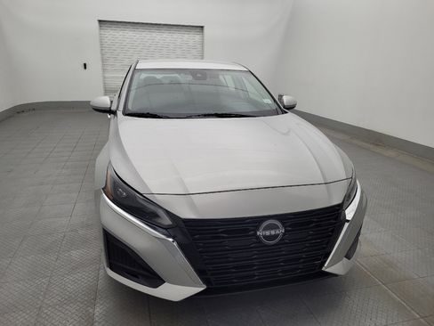 Used 2023 Nissan Altima 2.5 SV image 14