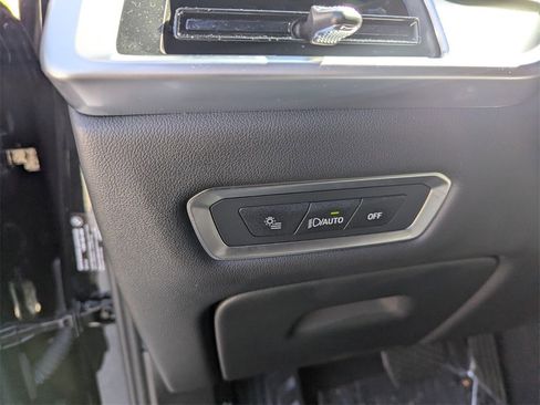 Certified 2025 BMW X7 xDrive40i w/ Executive Package image 23