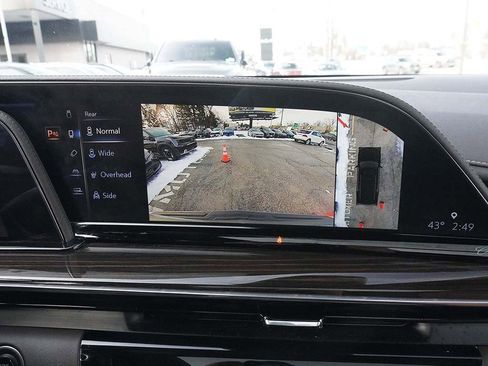 Used 2022 Cadillac Escalade Premium Luxury image 59