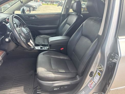 Used 2016 Subaru Outback 3.6R Limited AWD/4WD image 9