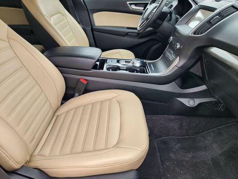 Used 2020 Ford Edge SEL w/ Convenience Package FWD image 13