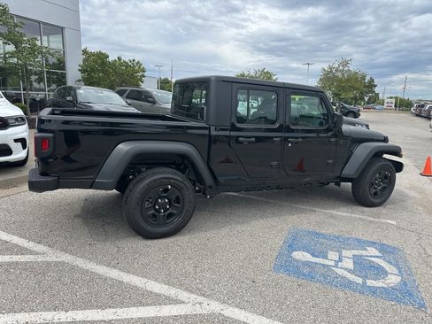 New 2025 Jeep Gladiator Sport image 30