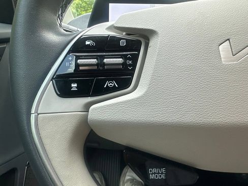 Used 2024 Kia EV6 Wind RWD image 8