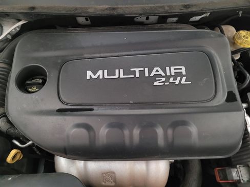 Used 2017 Jeep Cherokee Limited FWD image 30