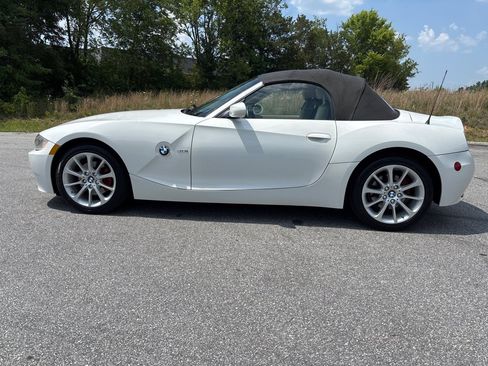 Used 2008 BMW Z4 3.0i RWD image 2