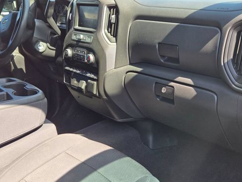 Used 2020 Chevrolet Silverado 1500 Custom w/ Custom Value Package RWD image 13
