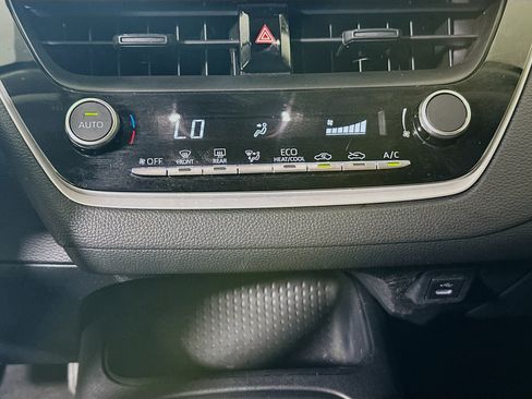 Used 2024 Toyota Corolla LE FWD image 22