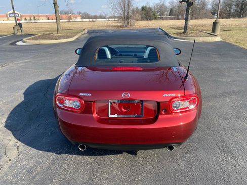 Used 2009 MAZDA MX-5 Miata Touring image 12
