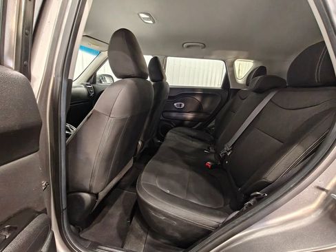 Used 2015 Kia Soul FWD image 24