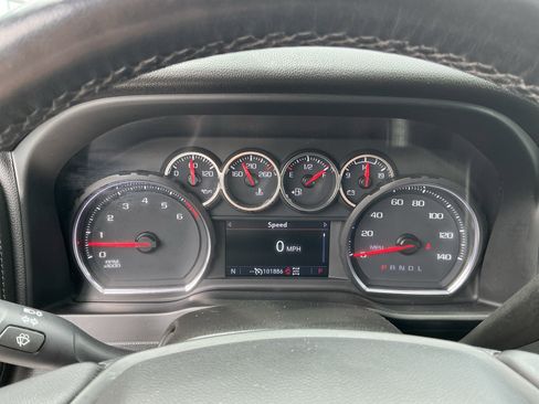 Used 2021 Chevrolet Silverado 1500 LT Trail Boss AWD/4WD image 19