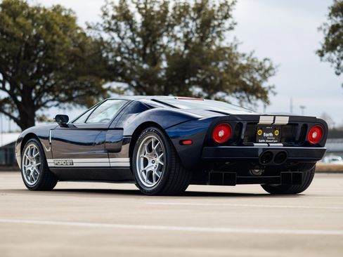 Used 2006 Ford GT image 12