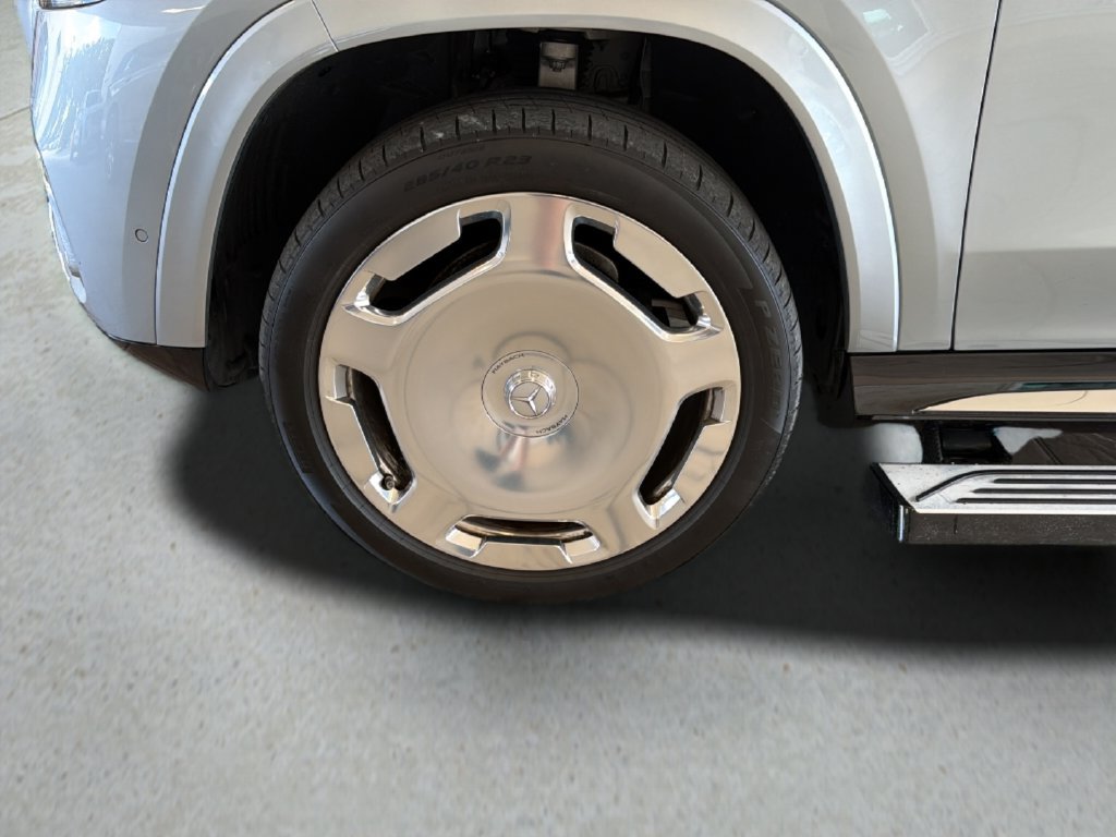 Used 2025 Mercedes-Benz Maybach GLS 600 4MATIC image 18