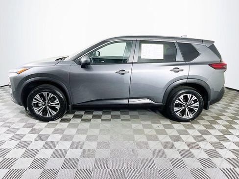 Used 2023 Nissan Rogue SV image 5