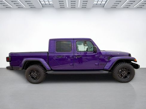 New 2026 Jeep Gladiator Sport AWD/4WD image 2