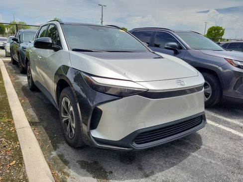 Used 2024 Toyota bZ4X AWD w/ Weather Package image 3