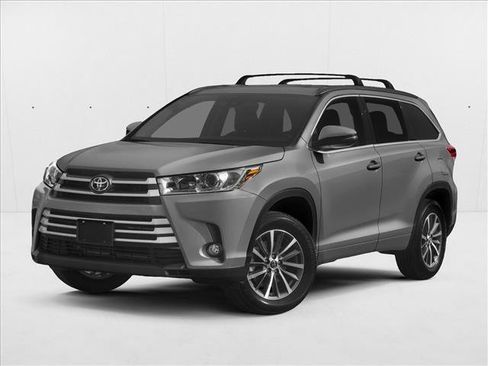 Used 2017 Toyota Highlander XLE image 1