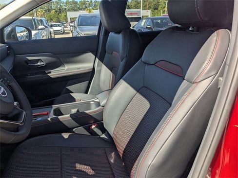 New 2026 Nissan Kicks SR w/ Illumination Package image 14