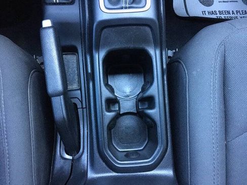 Used 2019 Jeep Wrangler Unlimited Sahara AWD/4WD image 27