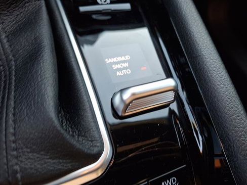 New 2026 Jeep Compass Limited image 19