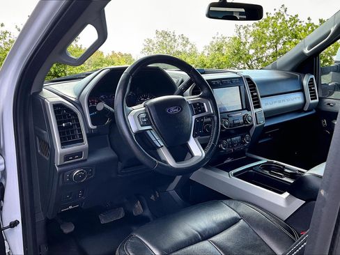 Used 2020 Ford F250 Lariat w/ Tremor Off-Road Package image 14