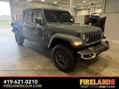 New 2026 Jeep Gladiator Sport