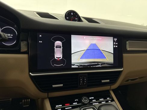 Certified 2023 Porsche Cayenne S Platinum w/ Premium Package Plus AWD/4WD image 30