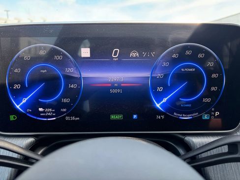 Used 2022 Mercedes-Benz EQS 450+ Sedan image 17