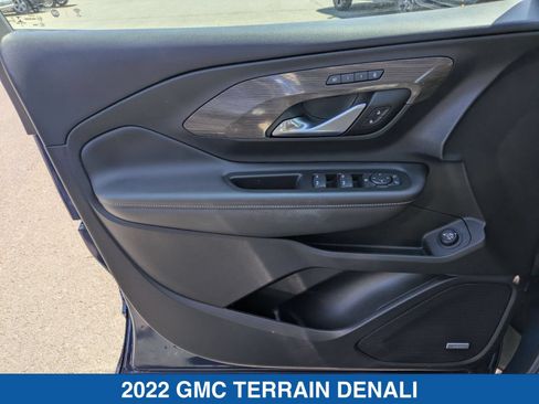 Used 2022 GMC Terrain Denali w/ LPO, Floor Liner Package AWD/4WD image 12