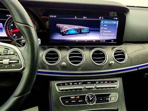 Used 2020 Mercedes-Benz E 350 Sedan image 18