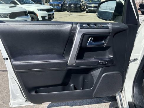 Used 2023 Toyota 4Runner Limited AWD/4WD image 20