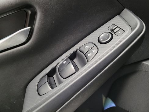 Used 2025 Nissan Sentra SV w/ All-Weather Package FWD image 27
