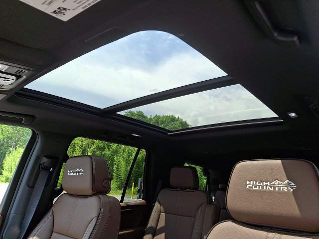 New 2026 Chevrolet Tahoe High Country AWD/4WD image 11