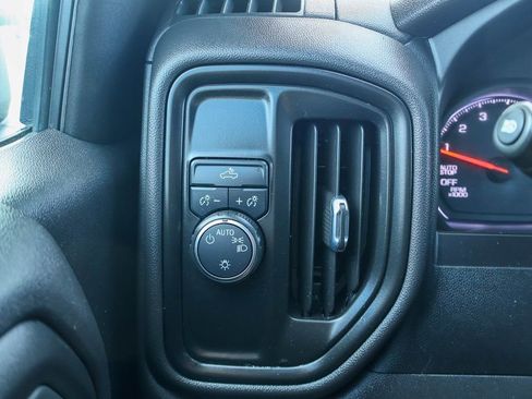 Used 2023 Chevrolet Silverado 1500 Custom image 17