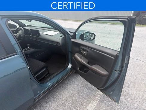 Used 2024 Honda HR-V Sport image 17