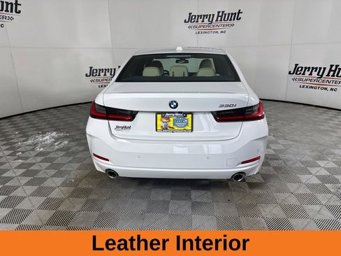 Used 2025 BMW 330i Sedan w/ Convenience Package image 6