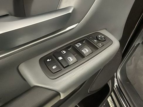 Used 2022 RAM 1500 Big Horn AWD/4WD image 11