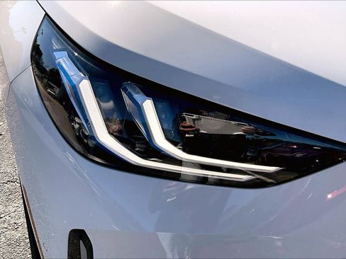 New 2026 BMW X3 xDrive30 image 13