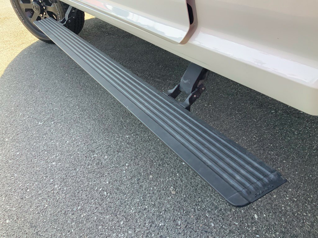 Used 2019 RAM 2500 Laramie AWD/4WD image 11