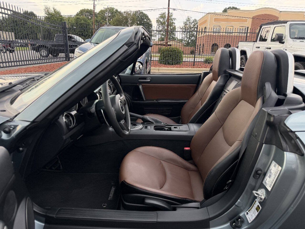 Used 2013 MAZDA MX-5 Miata Grand Touring RWD image 14