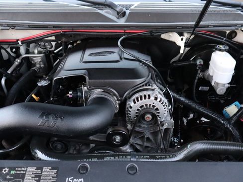 Used 2011 GMC Yukon SLT w/ SLT-2 Equipment Package image 41