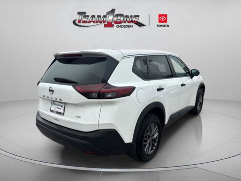 Used 2021 Nissan Rogue S AWD/4WD image 9