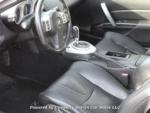 Used 2006 Nissan 350Z Enthusiast w/ (N93) Cargo Convenience Pkg image 9