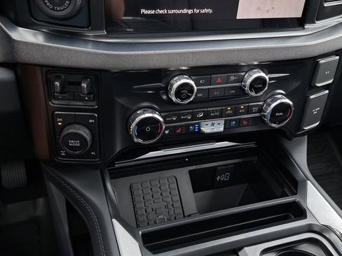 New 2026 Ford F350 Platinum w/ FX4 Off-Road Package image 31