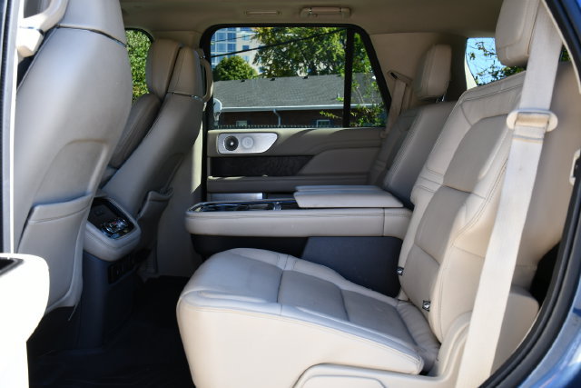 Used 2019 Lincoln Navigator Reserve AWD/4WD image 21