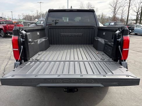New 2025 Toyota Tacoma TRD Off-Road image 29