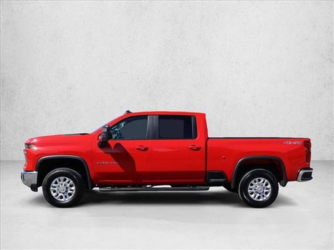Used 2025 Chevrolet Silverado 2500 LT w/ Safety Package AWD/4WD image 9
